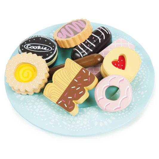 Le Toy Van Wooden Biscuit & Cookie Set